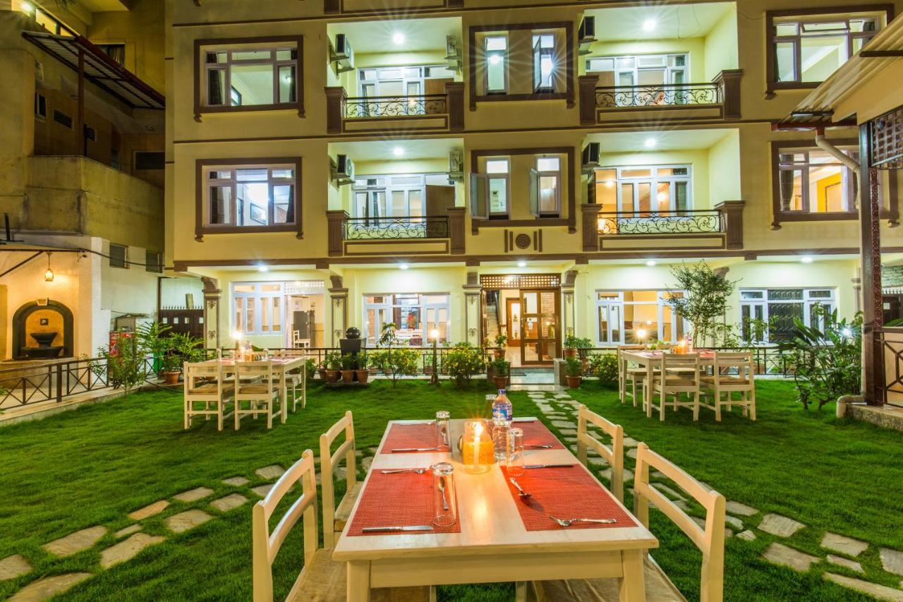 Hotel Acme Inn Katmandu Dış mekan fotoğraf